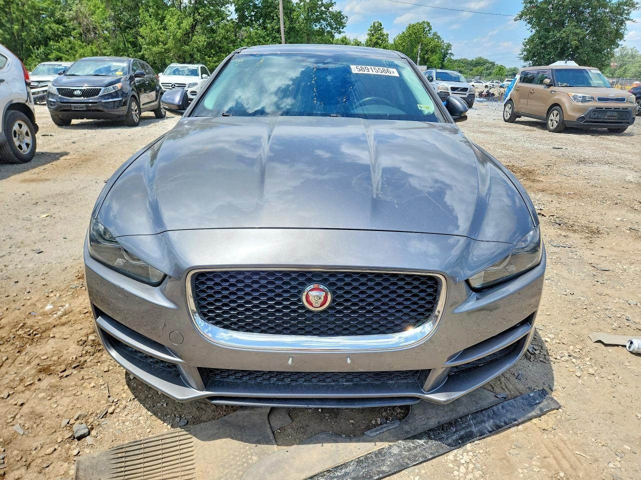 2019 JAGUAR XE PREMIUM — Фото 5 из 12