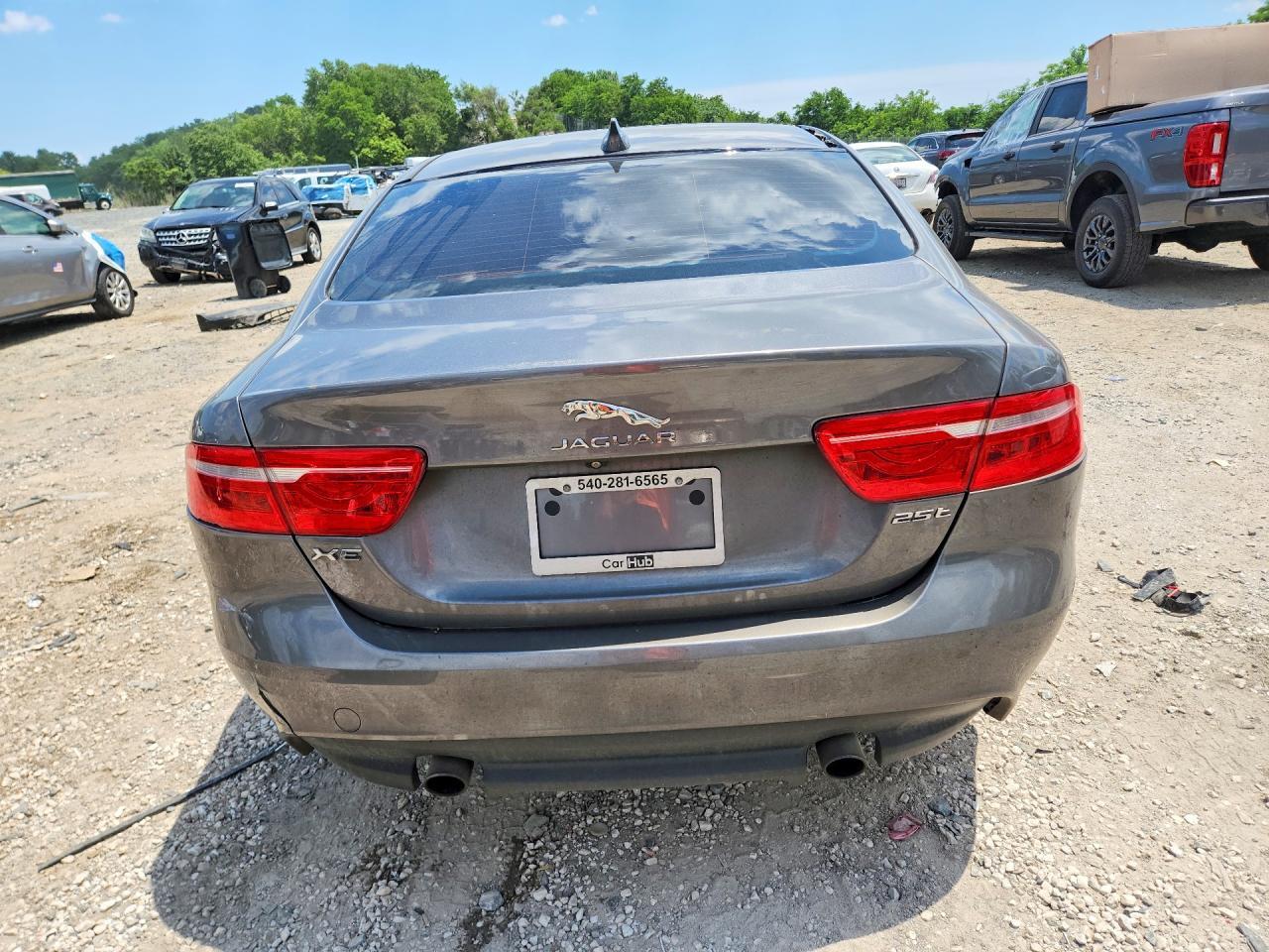 2019 JAGUAR XE PREMIUM — Фото 6 из 12