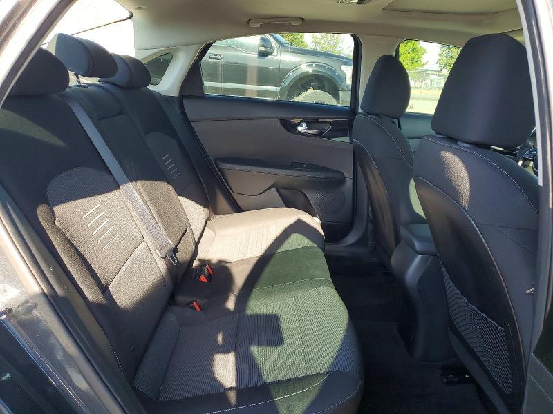 2019 KIA FORTE S — Фото 10 из 12