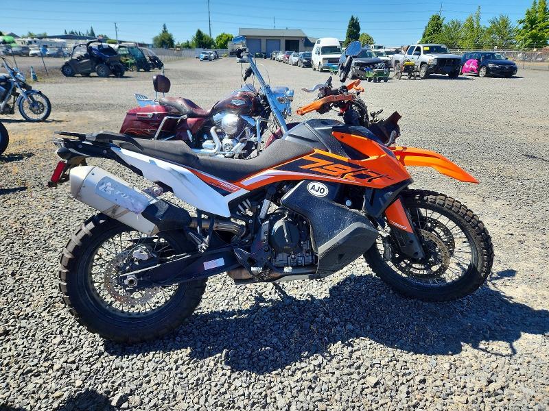 2019 KTM 790 VBKTS3404KM765080