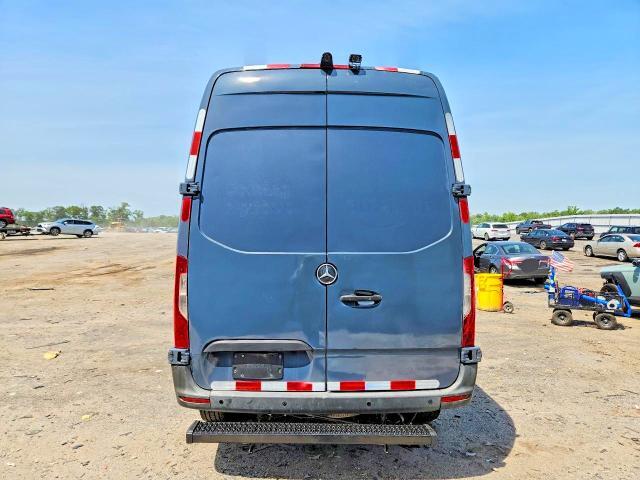 2019 MERCEDES-BENZ SPRINTER 2500/3500 DELIVERY VAN — Фото 6 из 12