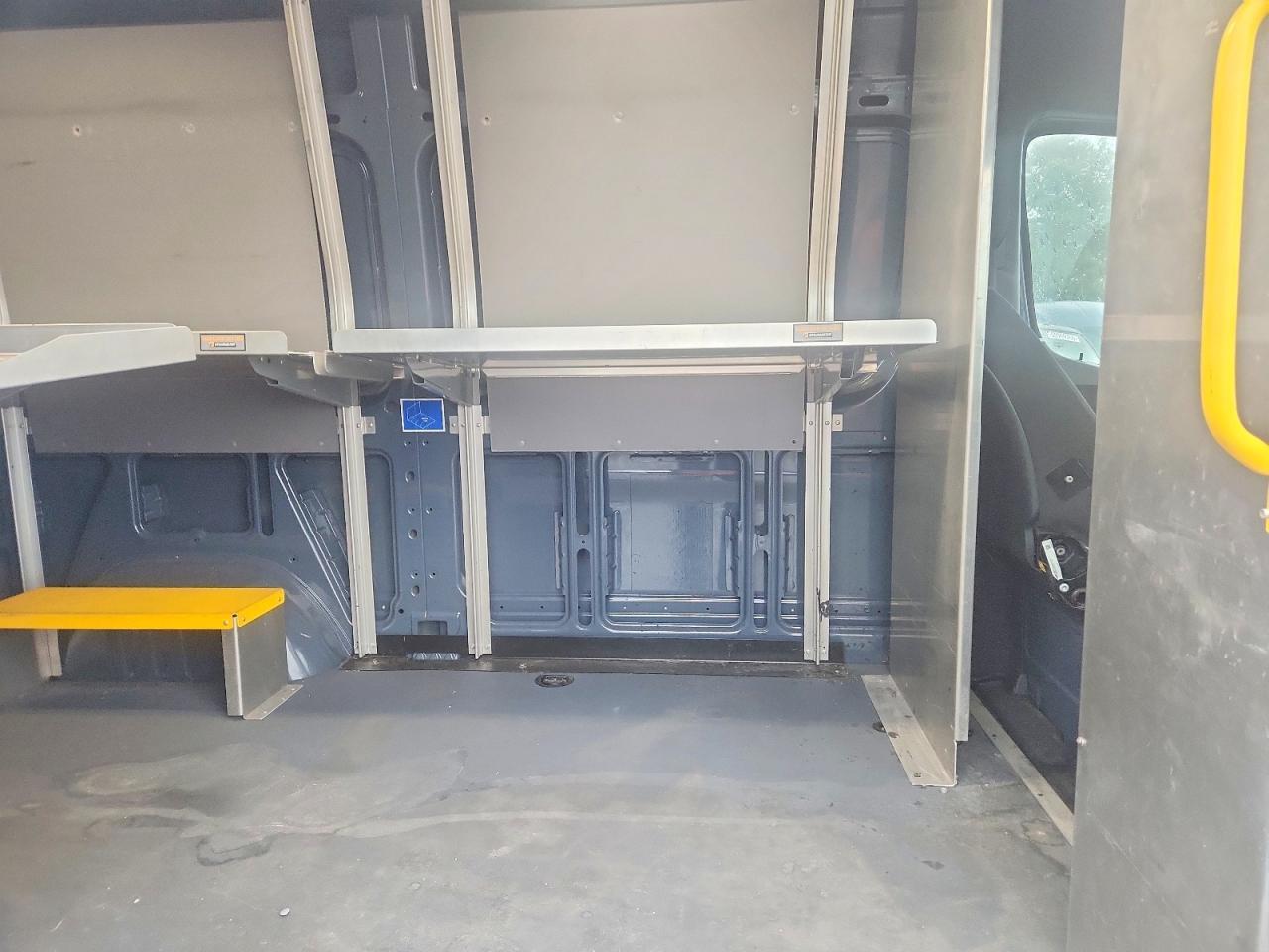 2019 MERCEDES-BENZ SPRINTER 2500/3500 DELIVERY VAN — Фото 10 из 12