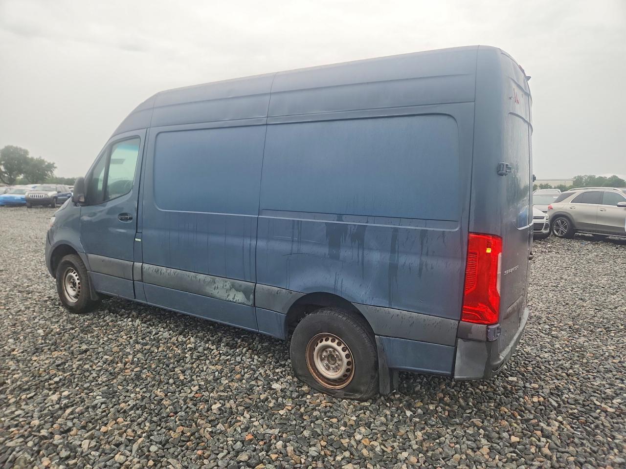 2019 MERCEDES-BENZ SPRINTER 2500/3500 DELIVERY VAN — Фото 2 из 12