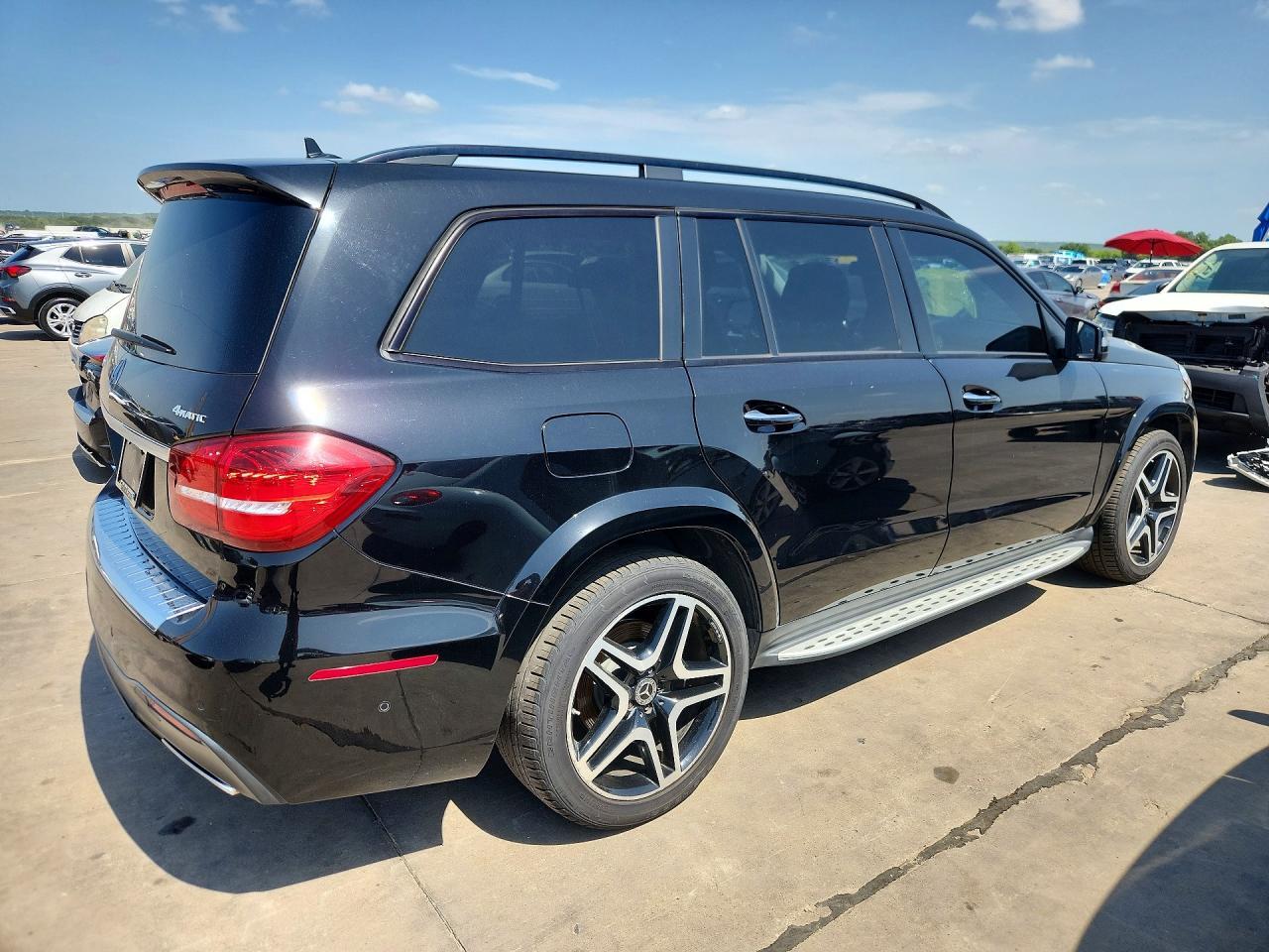 2019 MERCEDES-BENZ GLS 550 4MATIC — Фото 3 из 13