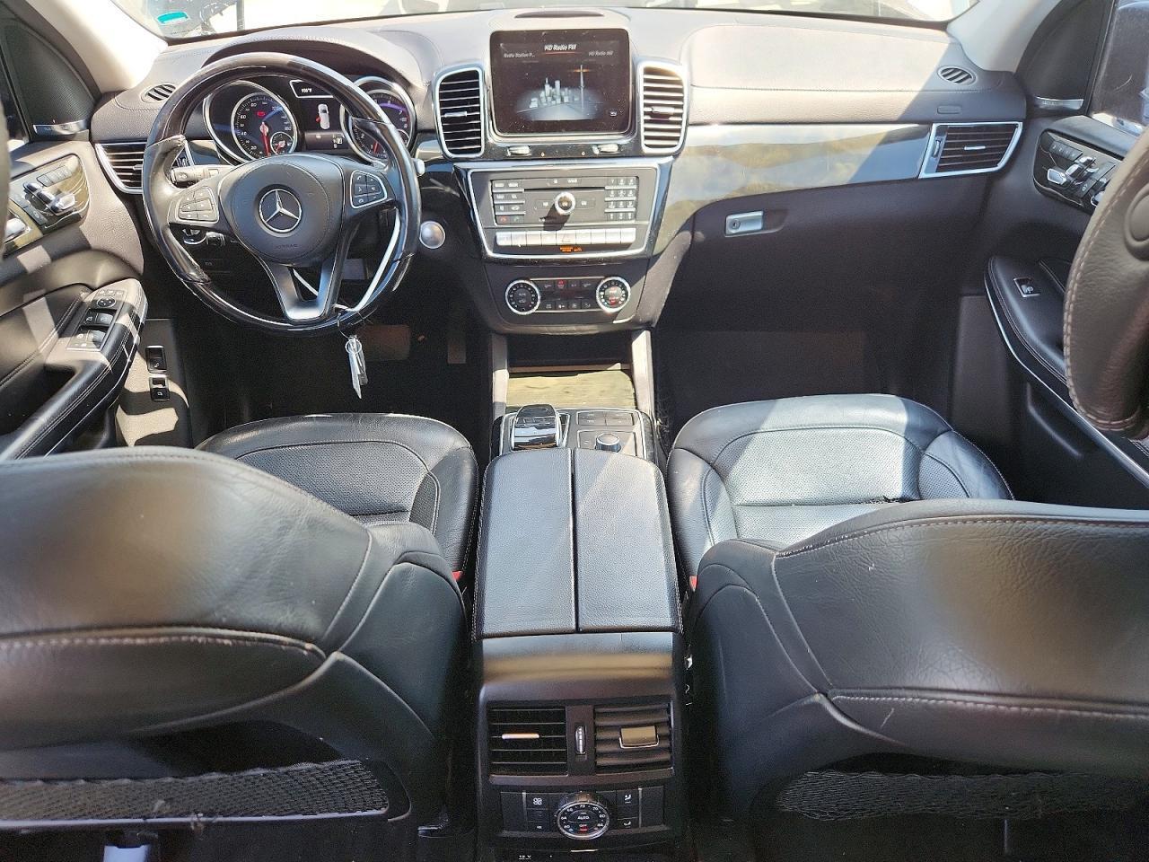 2019 MERCEDES-BENZ GLS 550 4MATIC — Фото 8 из 13