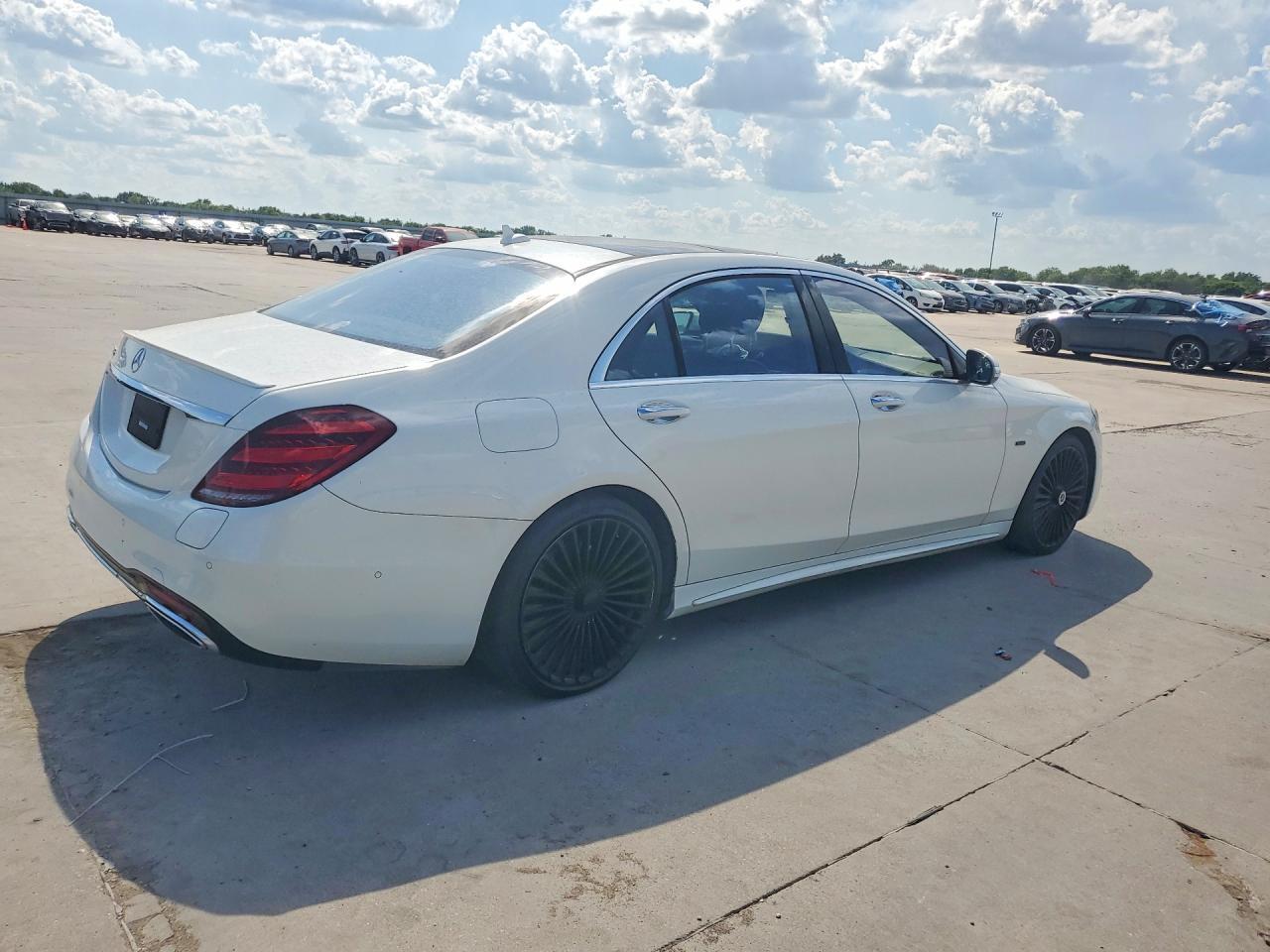 2019 MERCEDES-BENZ S S560E — Фото 3 из 12