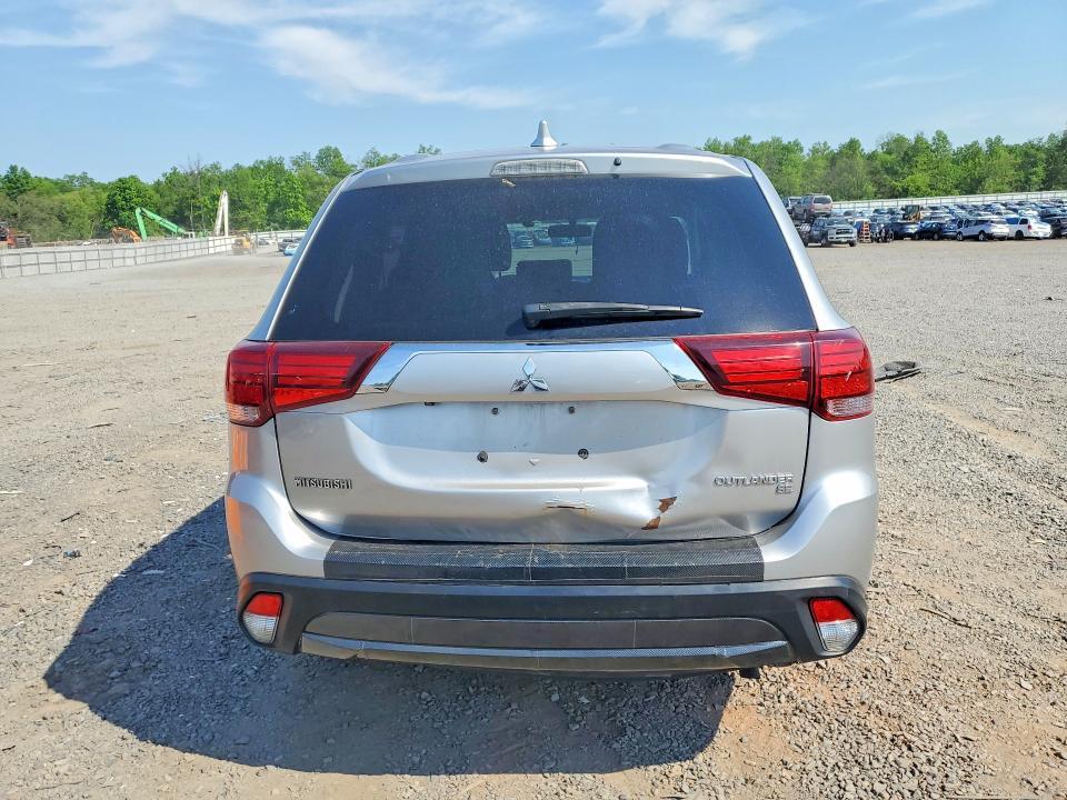 2019 MITSUBISHI OUTLANDER SE — Фото 6 из 13