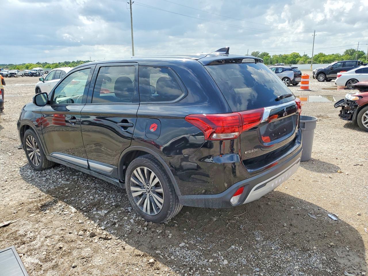 2019 MITSUBISHI OUTLANDER SE/SEL/LE — Фото 2 из 12