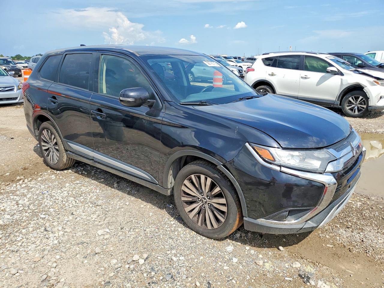 2019 MITSUBISHI OUTLANDER SE/SEL/LE — Фото 4 из 12