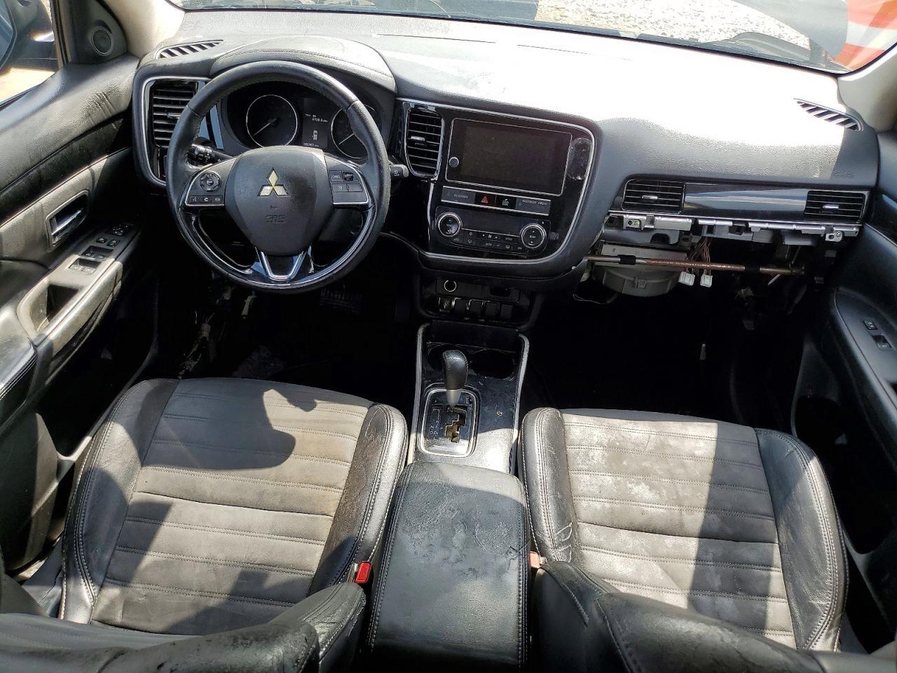 2019 MITSUBISHI OUTLANDER SE/SEL/LE — Фото 8 из 12