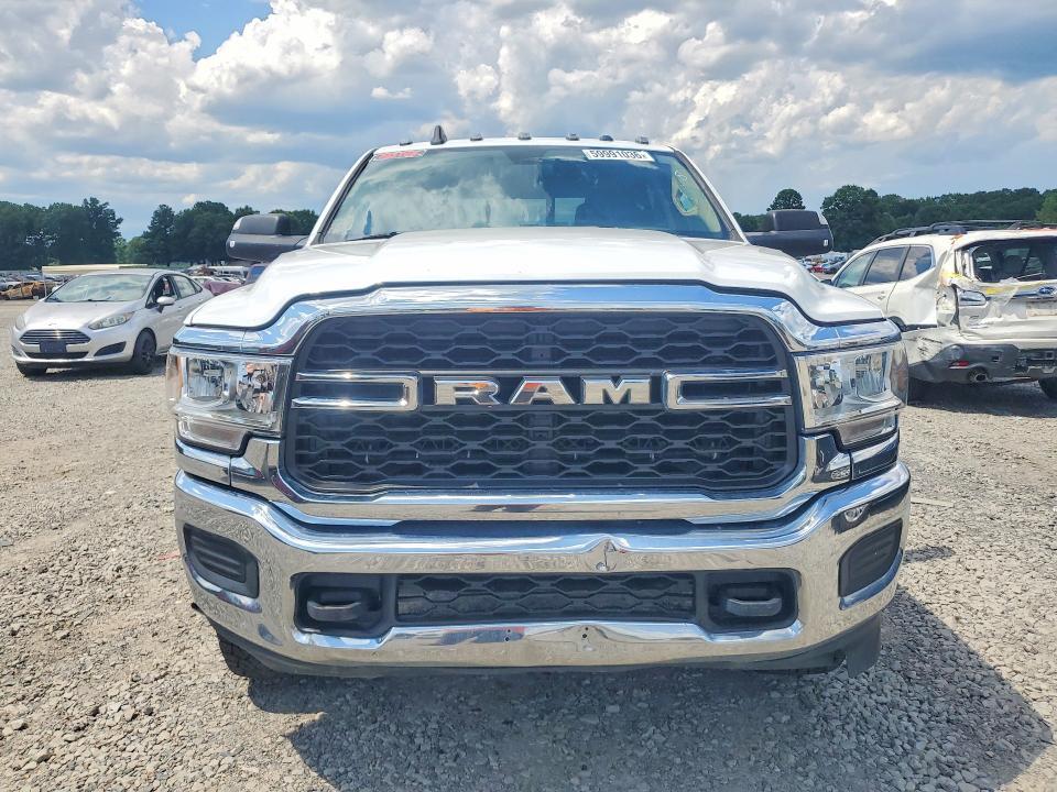 2019 RAM 2500 TRADESMAN — Фото 5 из 12
