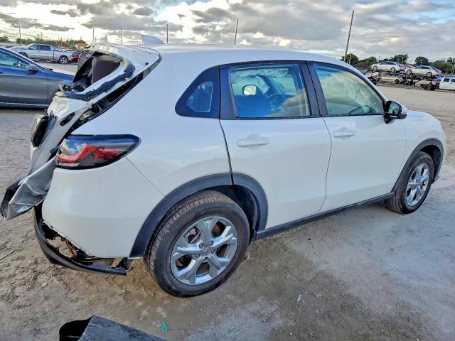 2025 HONDA HR-V LX — Фото 3 из 13