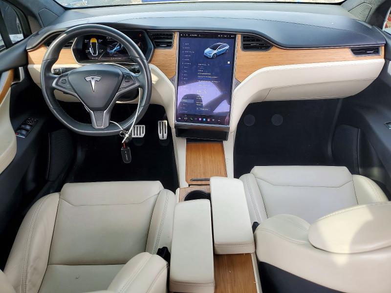2019 TESLA MODEL X — Фото 8 из 13