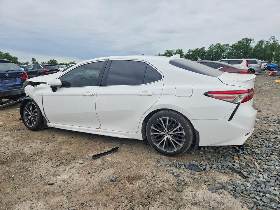2019 TOYOTA CAMRY SE — Фото 2 из 12