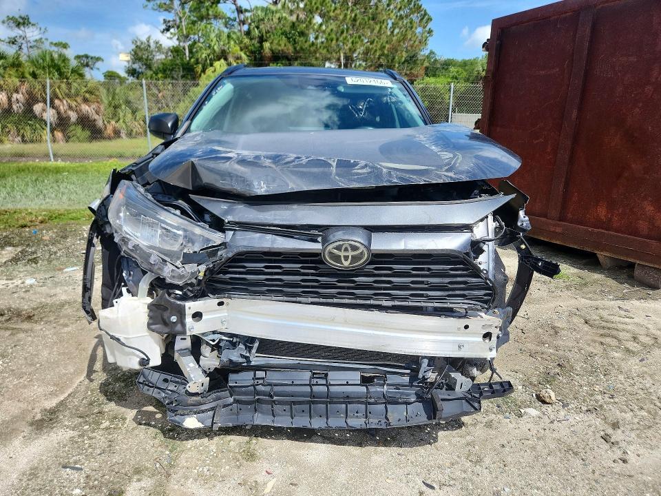 2019 TOYOTA RAV4 LE — Фото 5 из 14