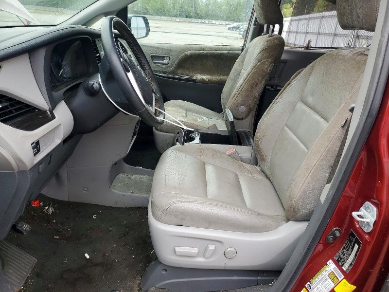 2019 TOYOTA SIENNA XLE 8-PASSENGER — Фото 7 из 13