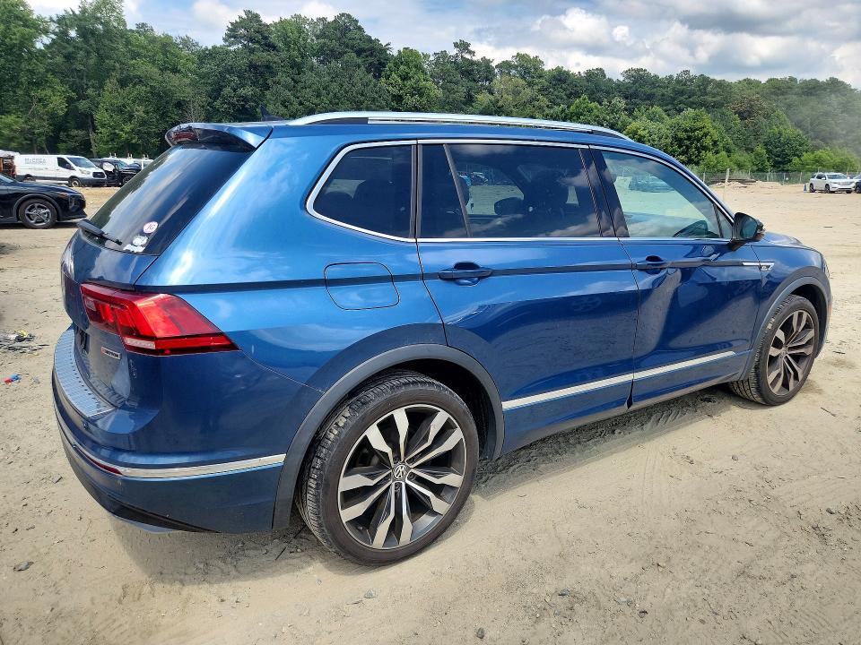 2019 VOLKSWAGEN TIGUAN SEL PREMIUM — Фото 3 из 12