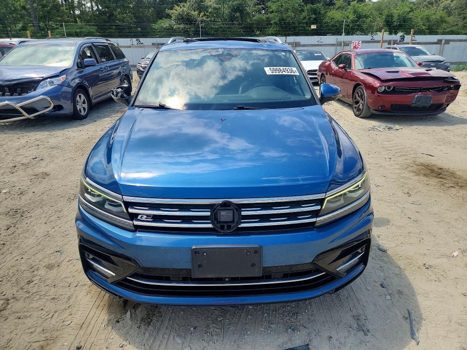 2019 VOLKSWAGEN TIGUAN SEL PREMIUM — Фото 5 из 12