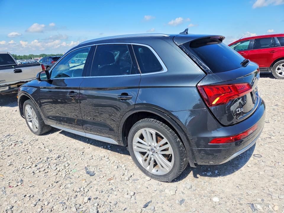 WA1BNAFY6J2081597 2018 AUDI Q5 photo no. 2