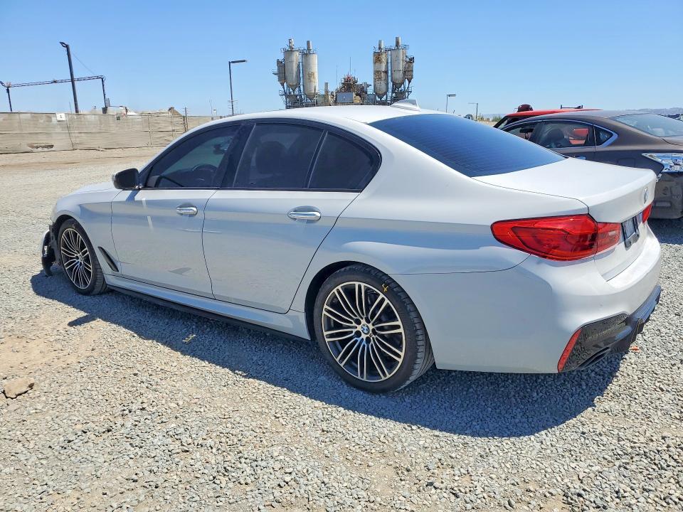 2018 BMW 530 I — Фото 2 из 12