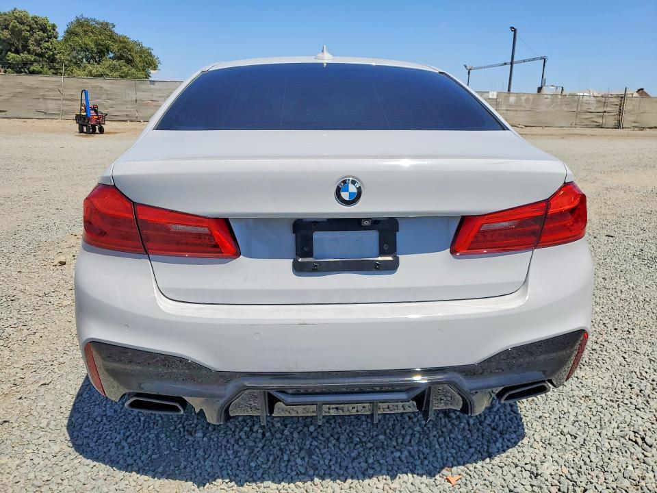 2018 BMW 530 I — Фото 6 из 12