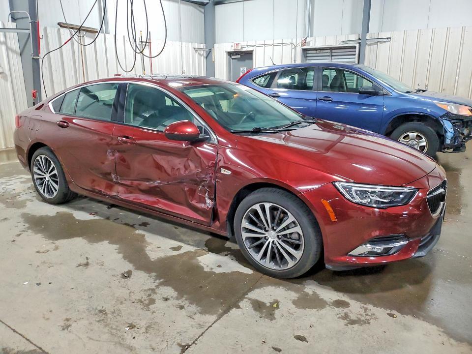 2018 BUICK REGAL ESSENCE — Фото 4 из 12