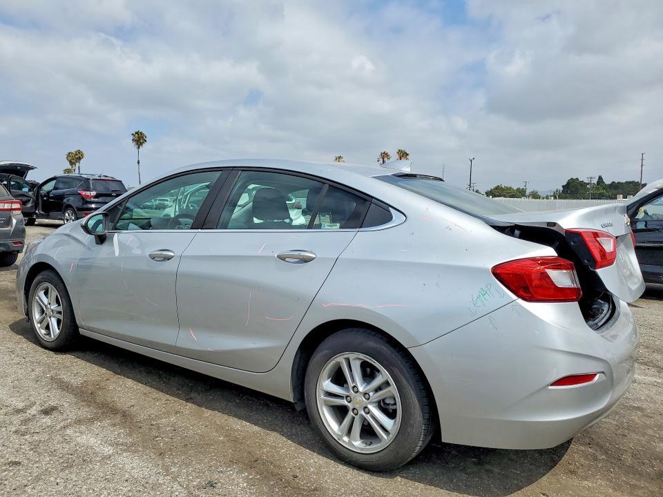 2018 CHEVROLET CRUZE LT — Фото 2 из 12