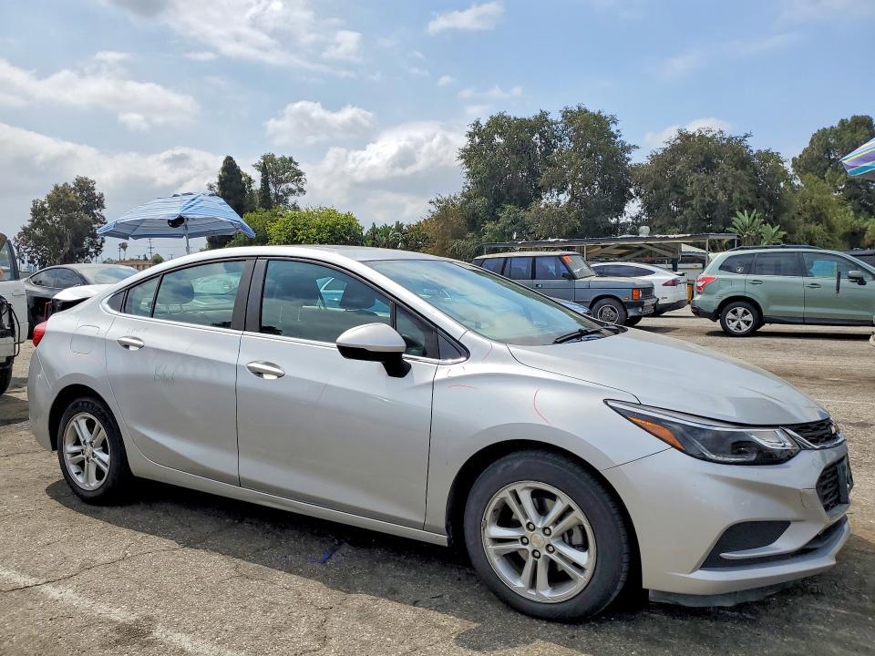 2018 CHEVROLET CRUZE LT — Фото 4 из 12