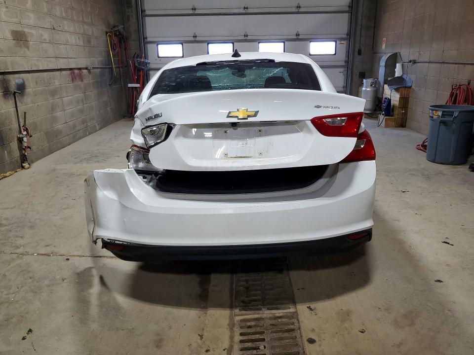 2018 CHEVROLET MALIBU LS — Фото 6 из 12