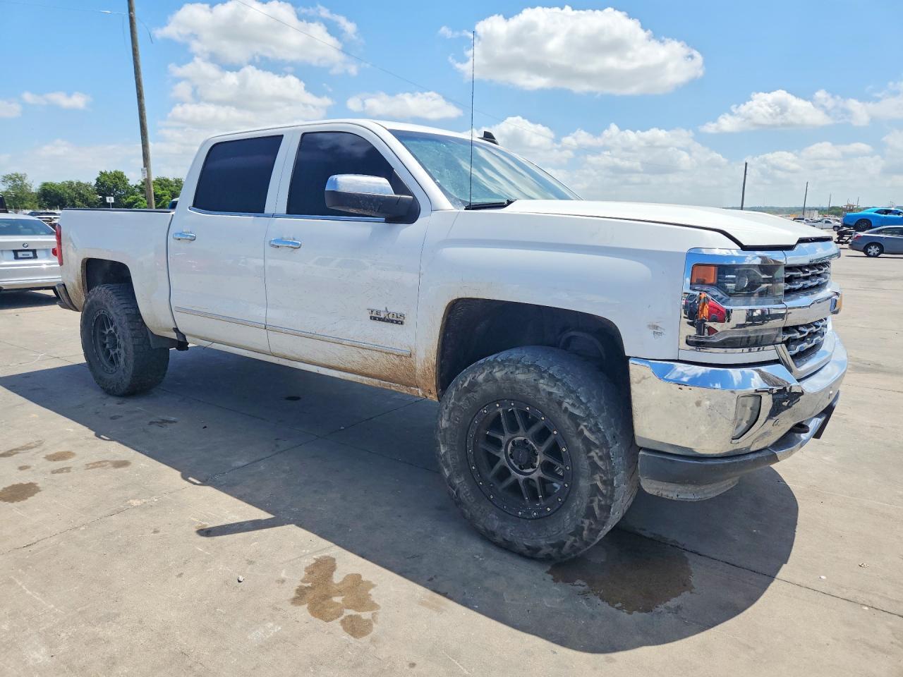 2018 CHEVROLET SILVERADO C1500 LTZ — Фото 4 из 12