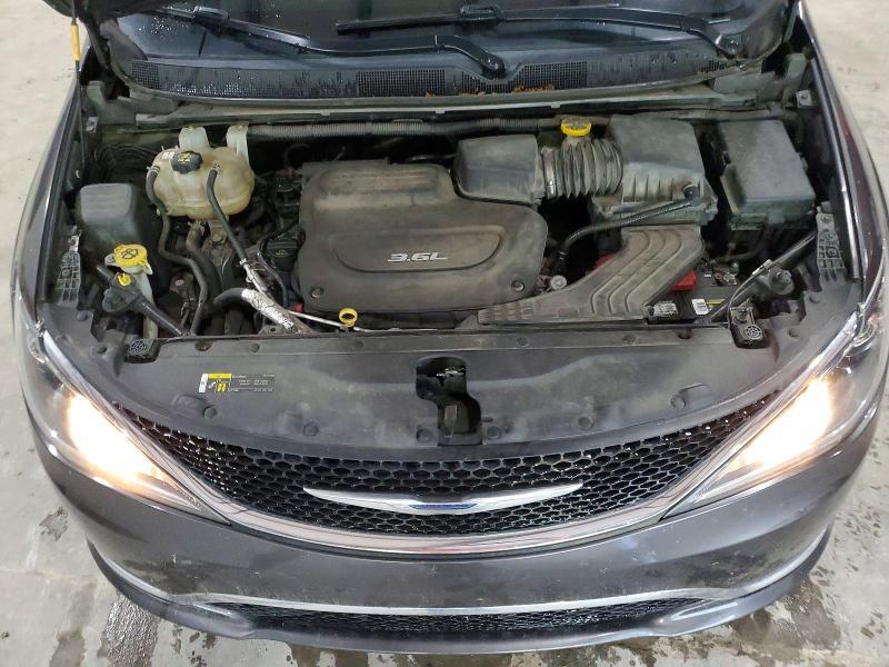 2C4RC1BGXJR123231 2018 CHRYSLER PACIFICA photo no. 12