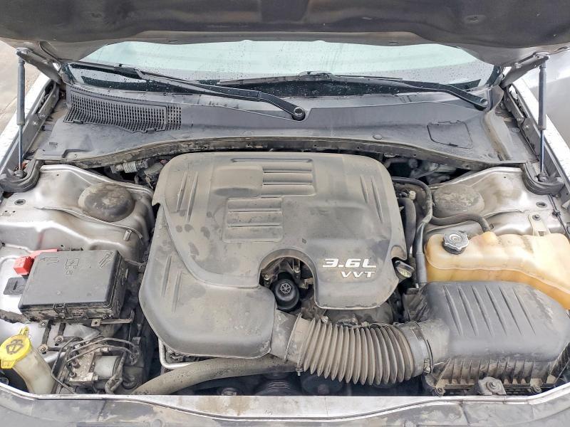 2C3CCAEG8JH296287 2018 CHRYSLER 300 photo no. 11