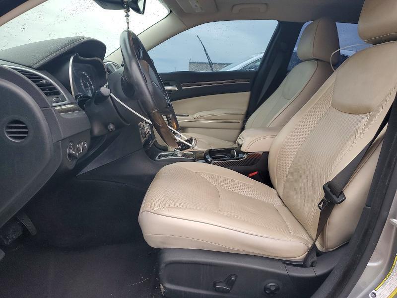 2C3CCAEG8JH296287 2018 CHRYSLER 300 photo no. 7