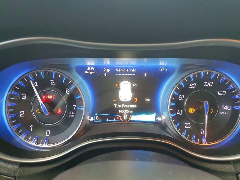 2C3CCAEG8JH296287 2018 CHRYSLER 300 photo no. 9
