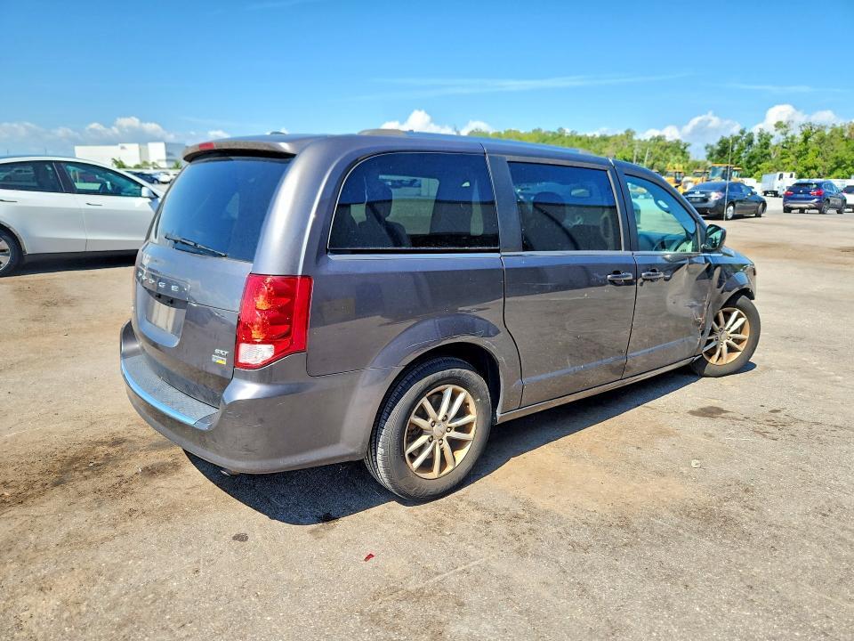 2018 DODGE GRAND CARAVAN SXT — Фото 3 из 14