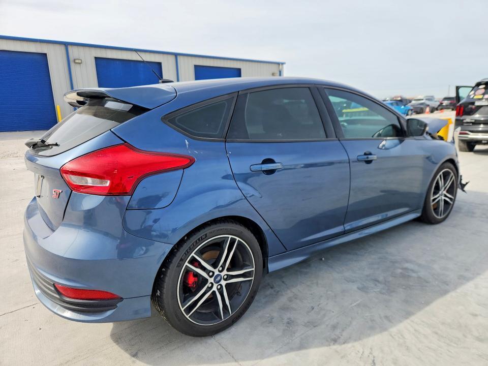 2018 FORD FOCUS — Фото 3 из 13