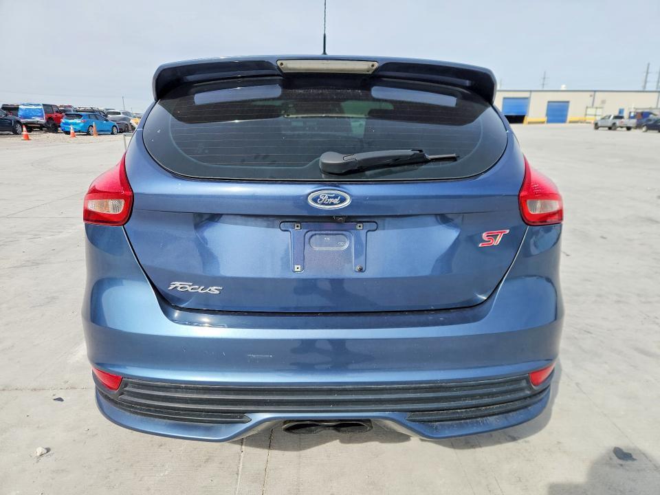 2018 FORD FOCUS — Фото 6 из 13