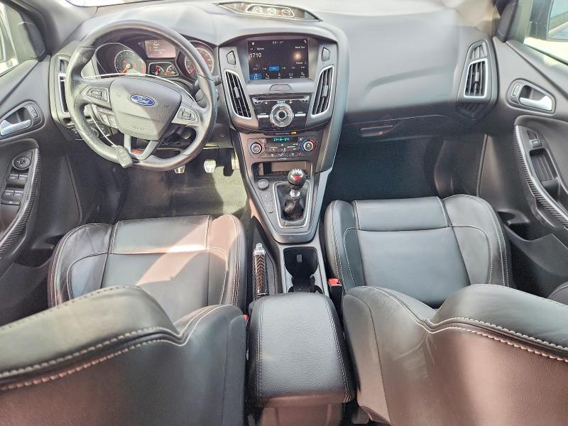2018 FORD FOCUS — Фото 8 из 13