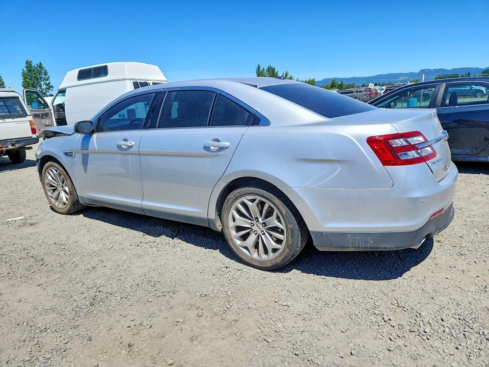 1FAHP2F8XJG106249 2018 FORD TAURUS photo no. 2