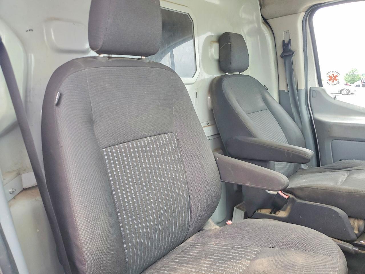 2018 FORD TRANSIT T-150 — Фото 10 из 12