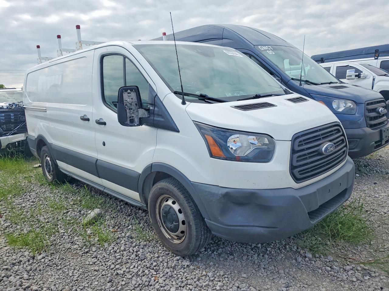 2018 FORD TRANSIT T-150 — Фото 4 из 12