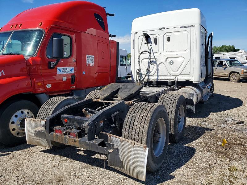 3AKJGLDR7JSJZ4551 2018 FREIGHTLINER CASCADIA 125 photo no. 7