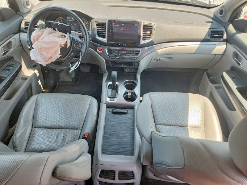 5FPYK3F66JB015946 2018 HONDA RIDGELINE photo no. 8