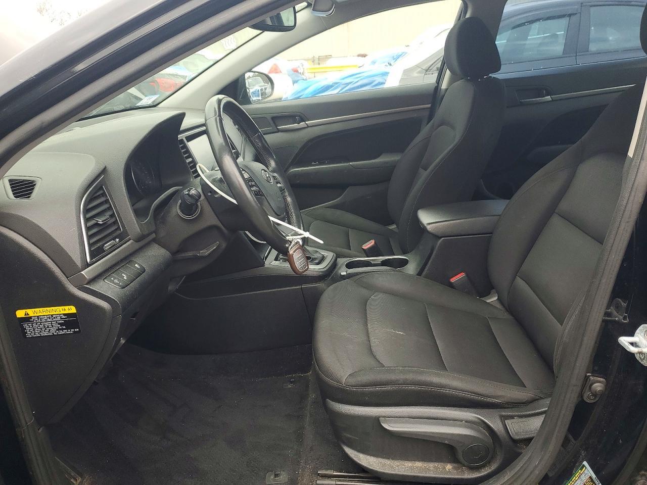2018 HYUNDAI ELANTRA — Фото 7 из 12
