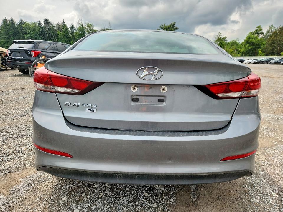 2018 HYUNDAI ELANTRA SE — Фото 6 из 12