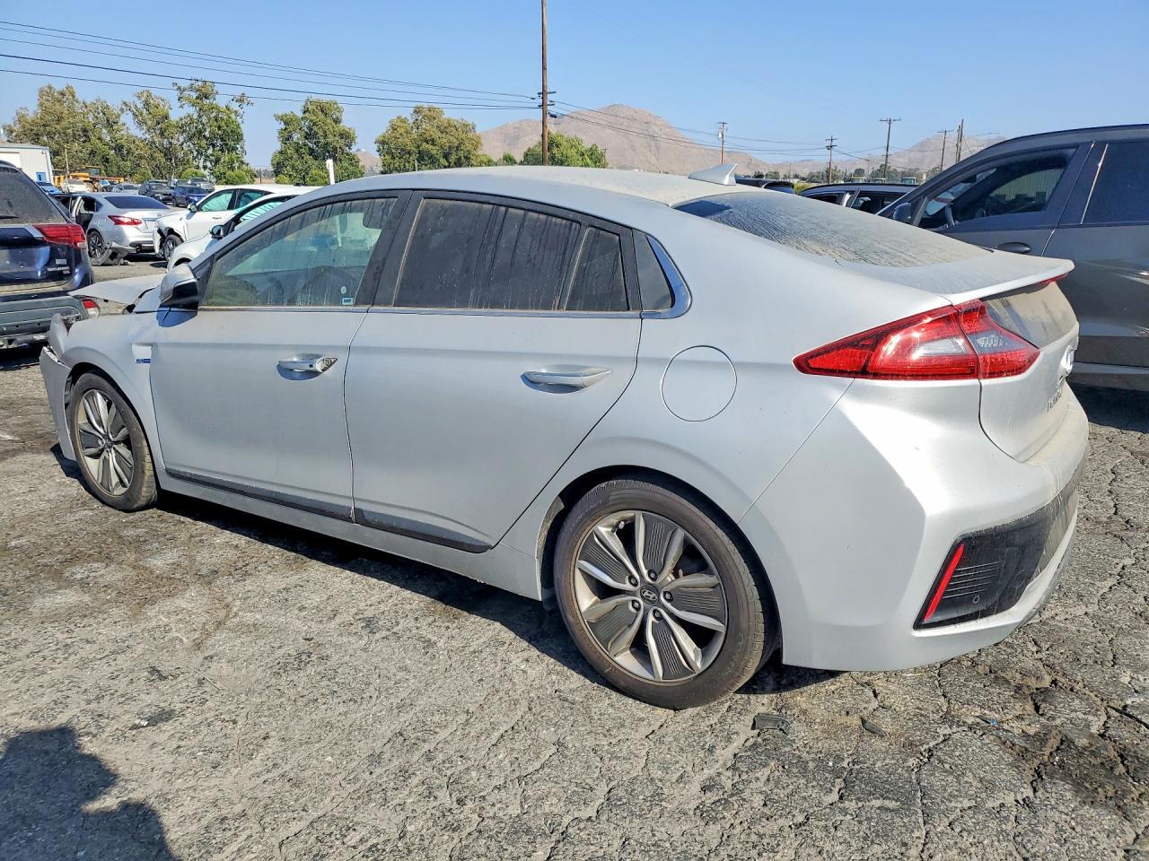 2018 HYUNDAI IONIQ LIMITED — Фото 2 из 12