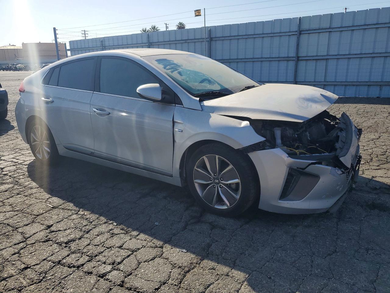 2018 HYUNDAI IONIQ LIMITED — Фото 4 из 12