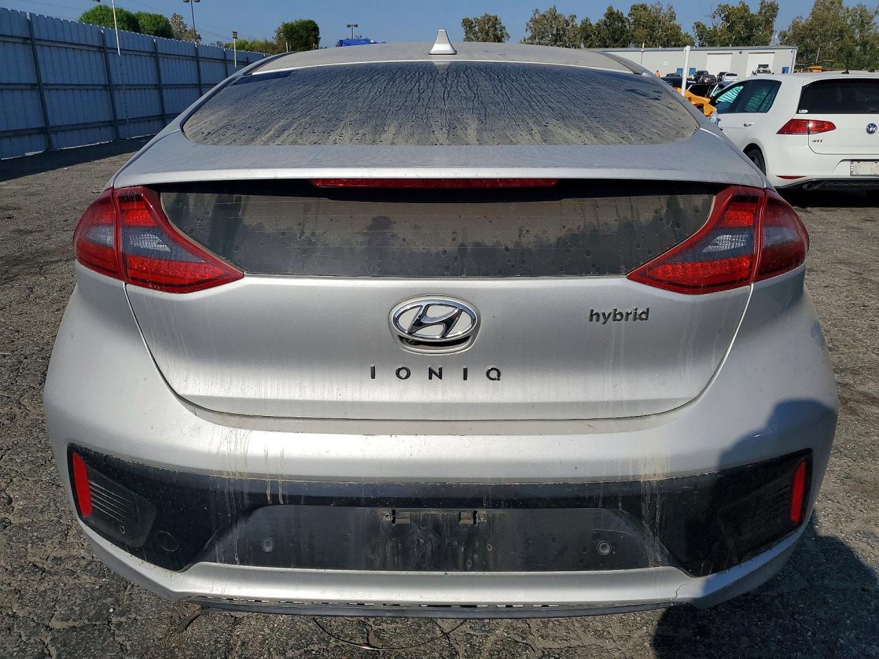2018 HYUNDAI IONIQ LIMITED — Фото 6 из 12