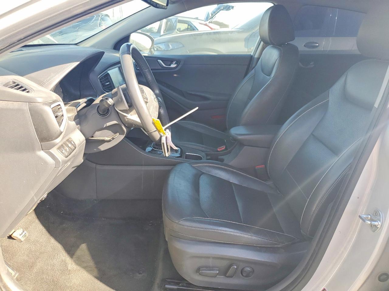 2018 HYUNDAI IONIQ LIMITED — Фото 7 из 12