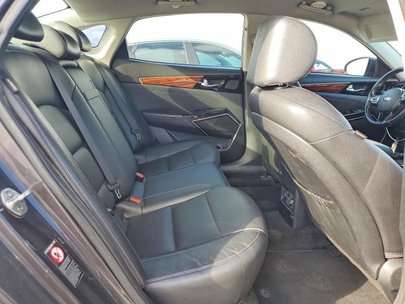 2018 KIA CADENZA PREMIUM — Фото 10 из 12